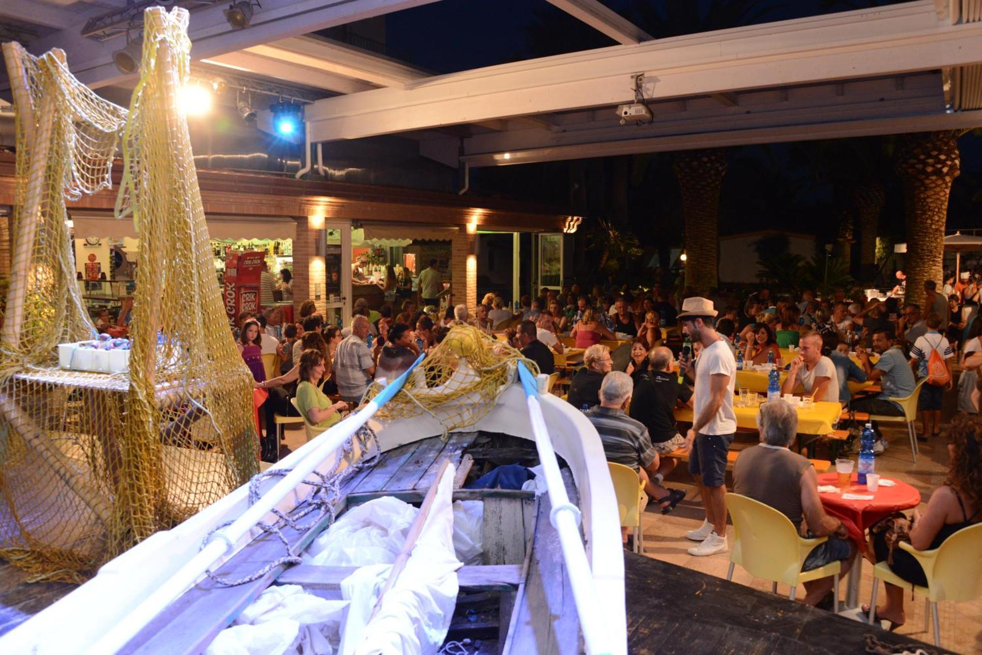 Camping Villaggio Calypso Cupra Marittima Bagian luar foto