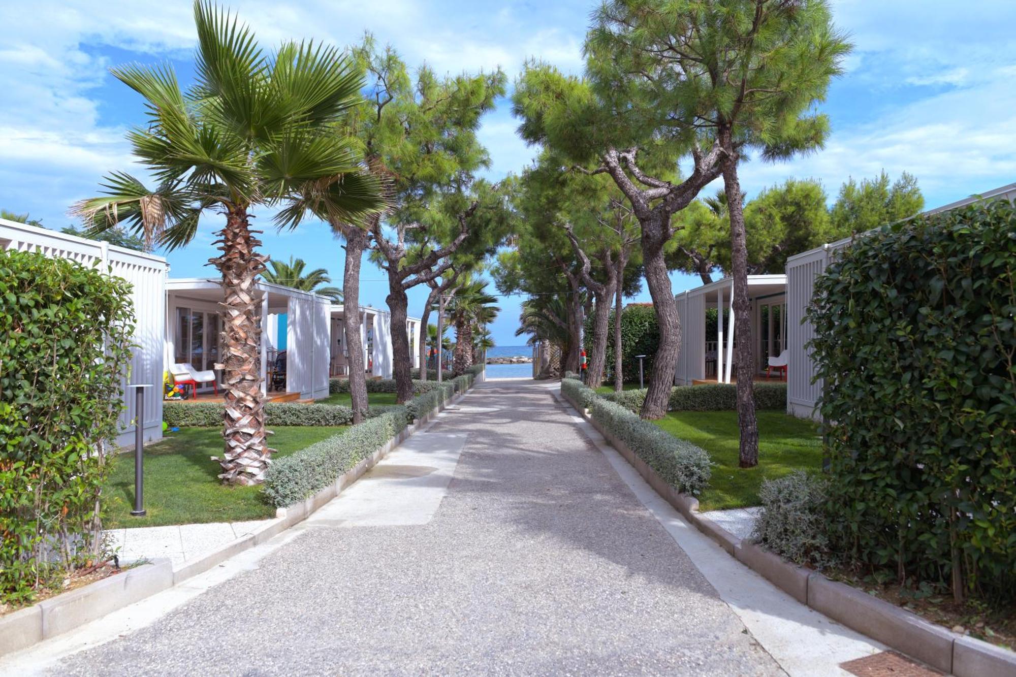 Camping Villaggio Calypso Cupra Marittima Bagian luar foto